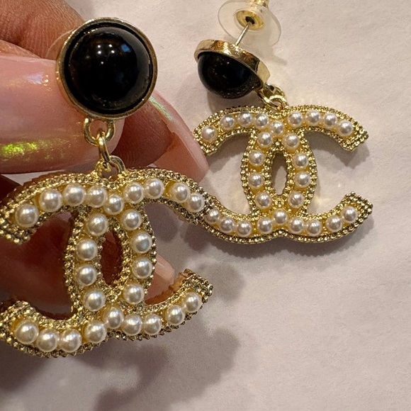 Chanel Gold and Black Earrings with Pearl Embellishments - Picture 3 of 5
